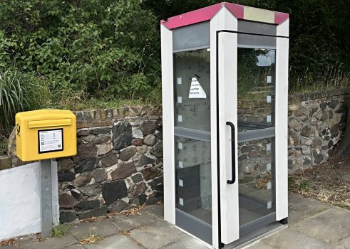 Telefonzelle wird zur Büchertauschbox